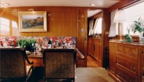 Motor yacht Keldi -  Dining